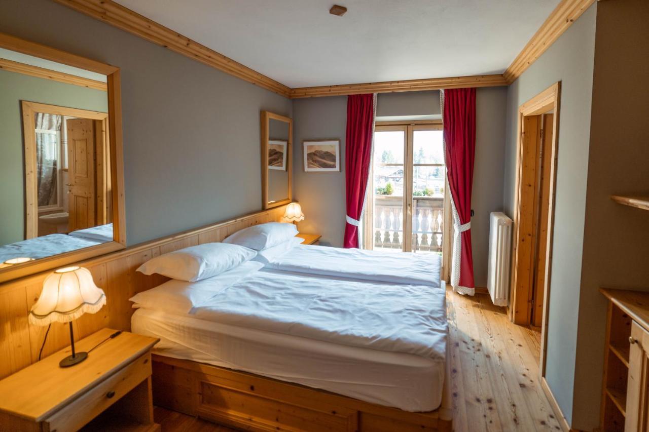 Alpi & Golf Hotel Bormio Bagian luar foto