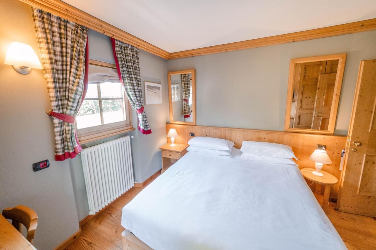 Alpi & Golf Hotel Bormio Bagian luar foto