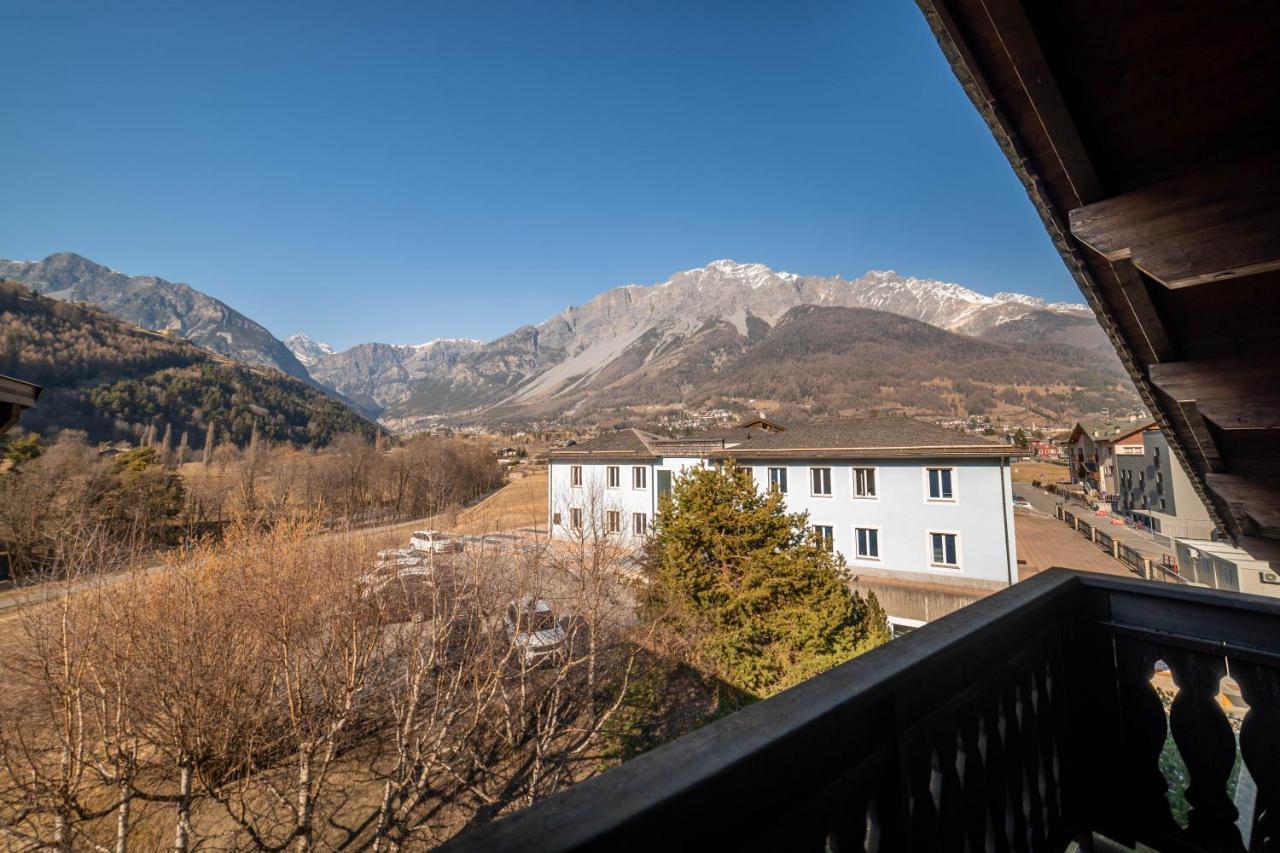 Alpi & Golf Hotel Bormio Bagian luar foto