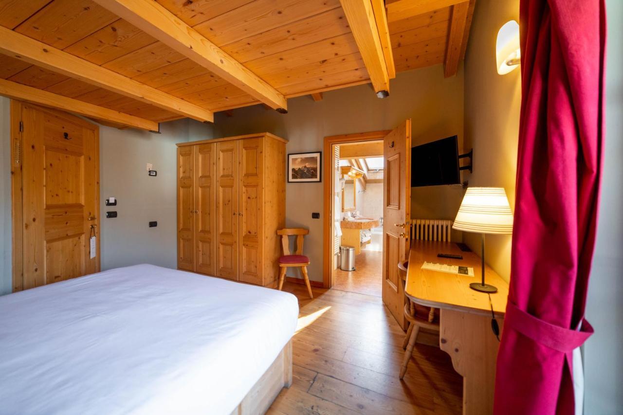 Alpi & Golf Hotel Bormio Bagian luar foto