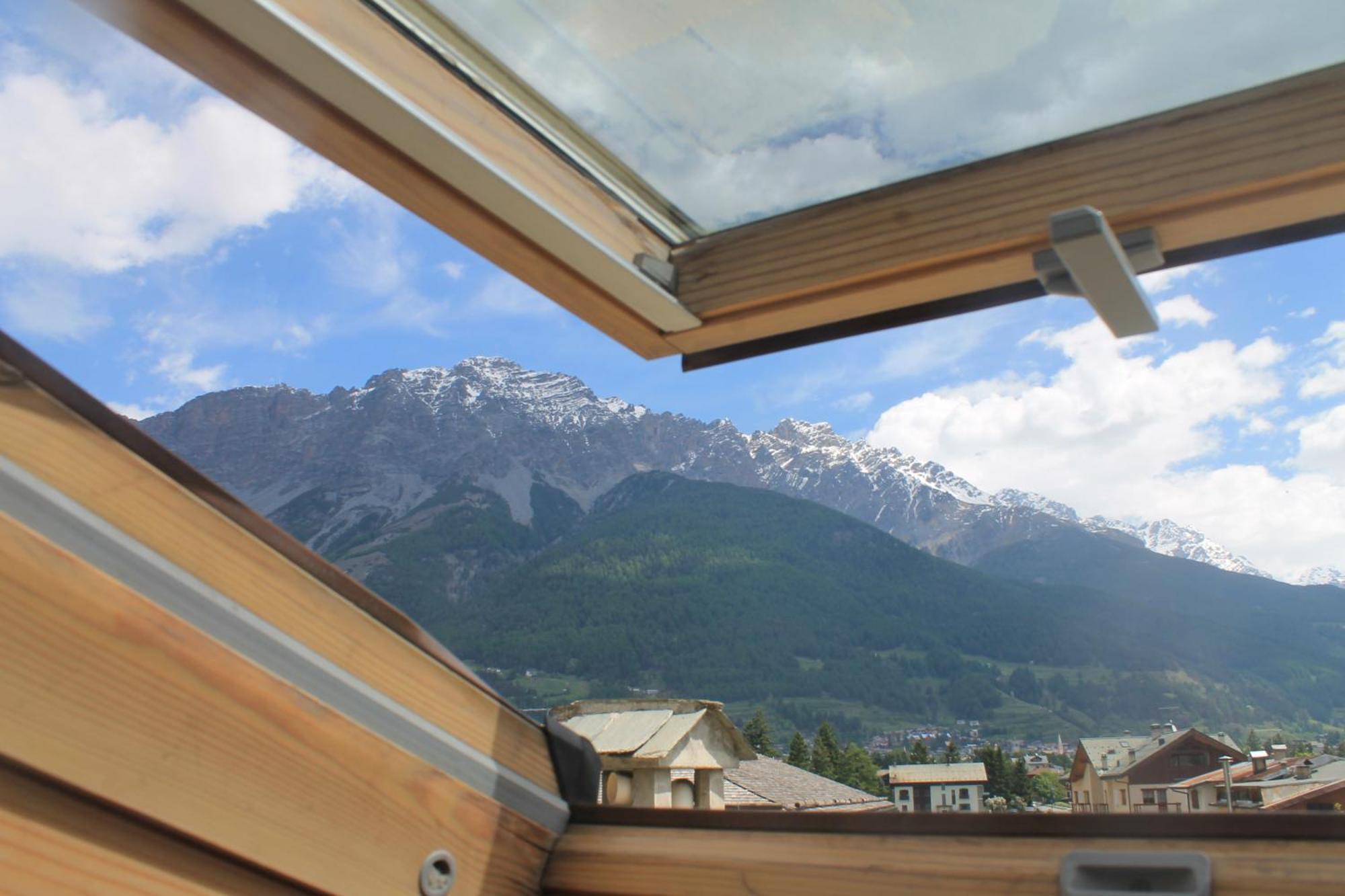 Alpi & Golf Hotel Bormio Ruang foto