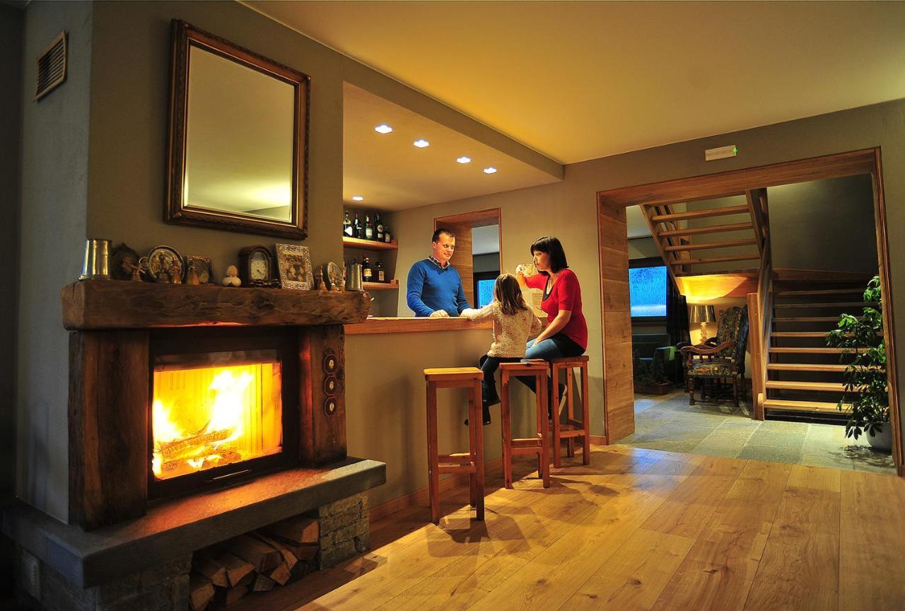 Alpi & Golf Hotel Bormio Bagian luar foto